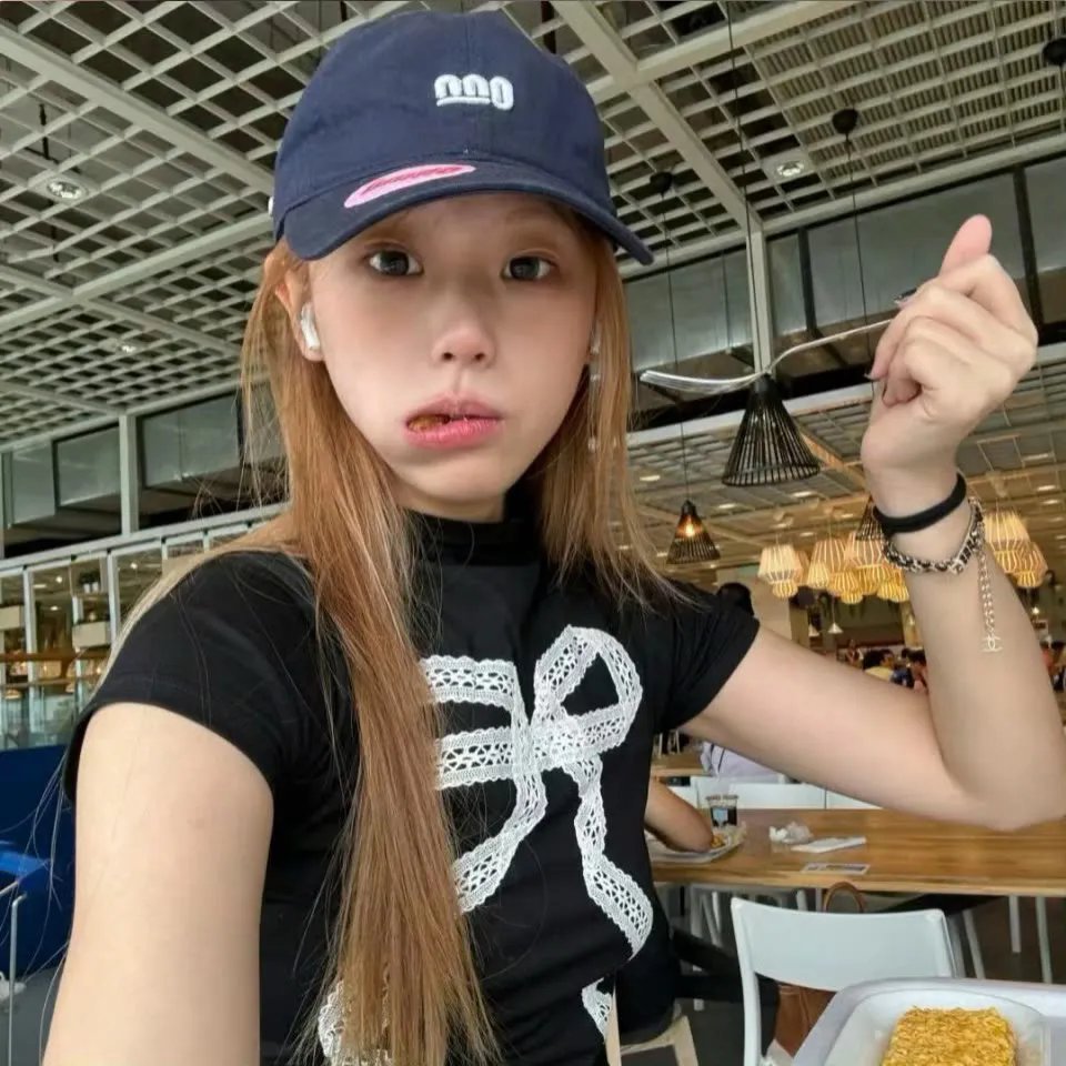 雅莉丝的照片